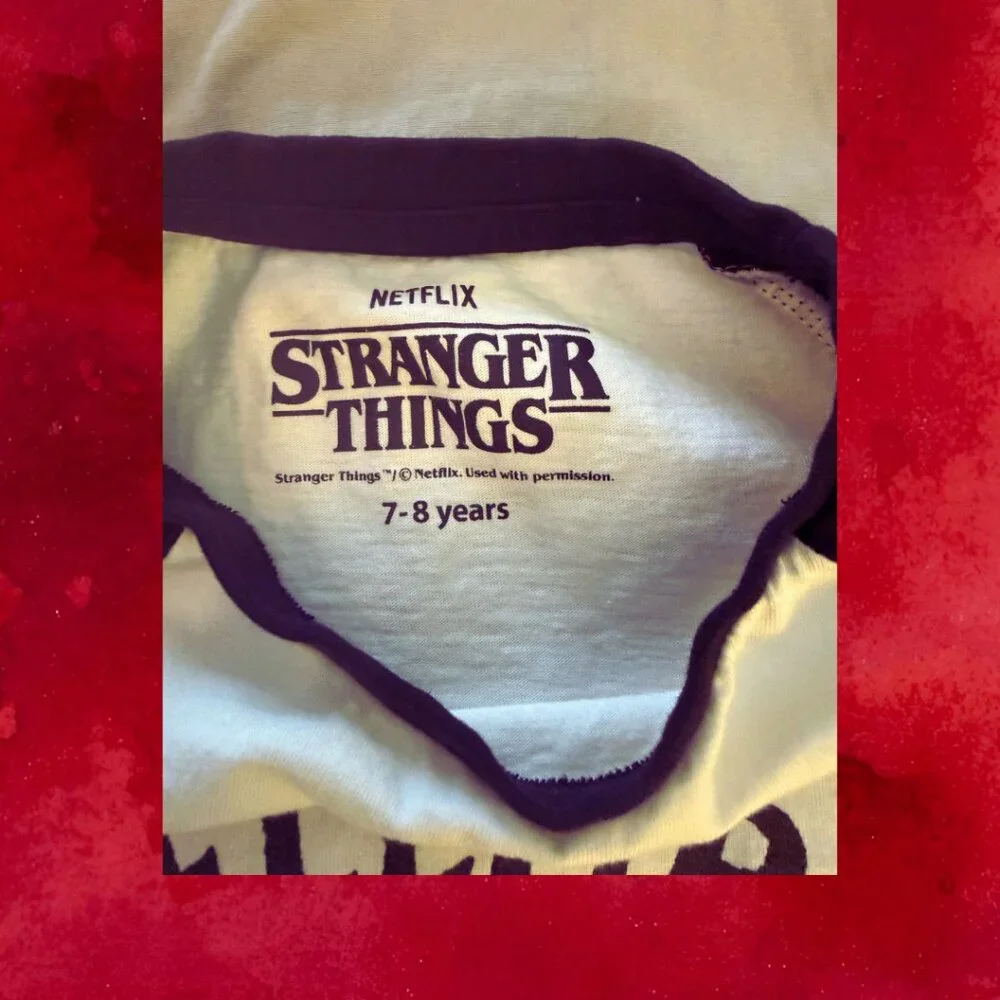 Stranger Things Hellfire Club T-Shirt - Picture 3 of 5